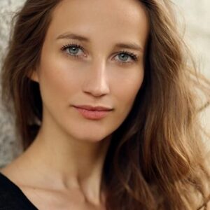 تصویر هنرمند India Shaw-Smith